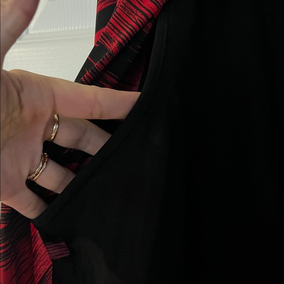 TanJay Vibrant Red and Black Cardigan with attached tank - Picture 4 of 6